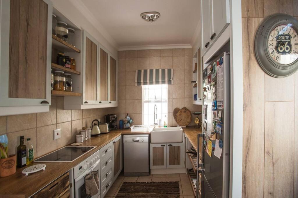 Holiday home Happy In Constantia *