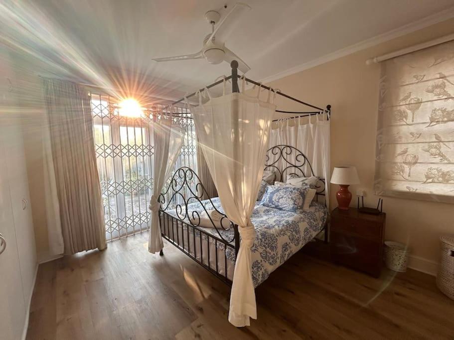 Happy In Constantia Holiday home
